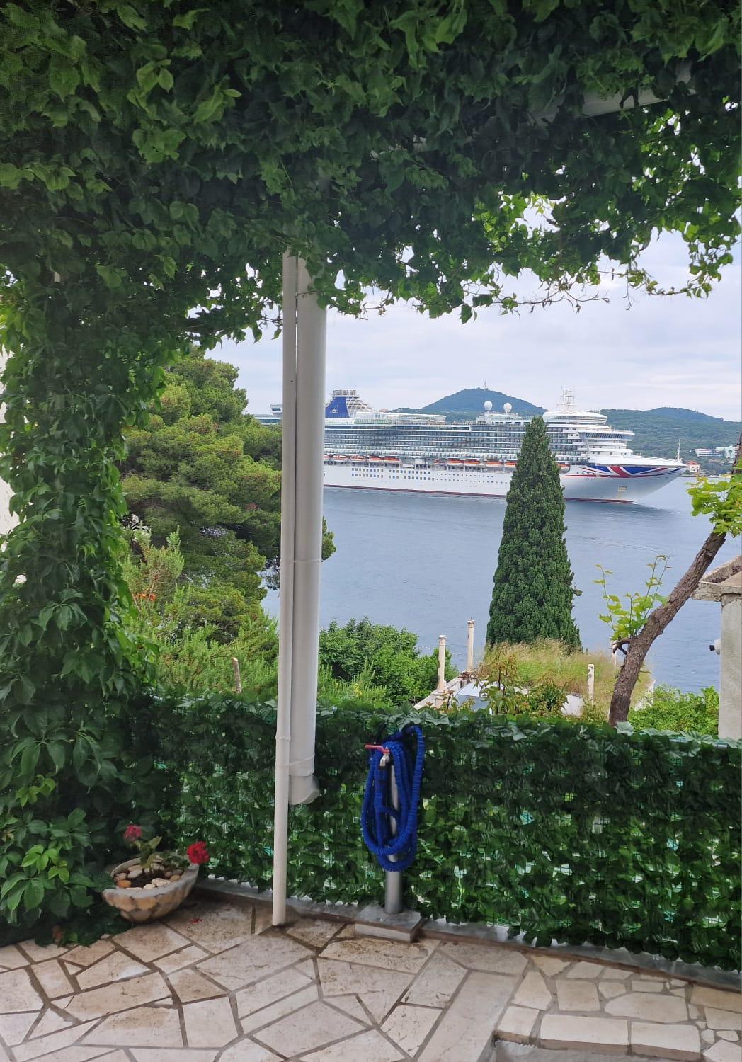 Apartment Ana Lozica With Terrace Ντουμπρόβνικ Εξωτερικό φωτογραφία
